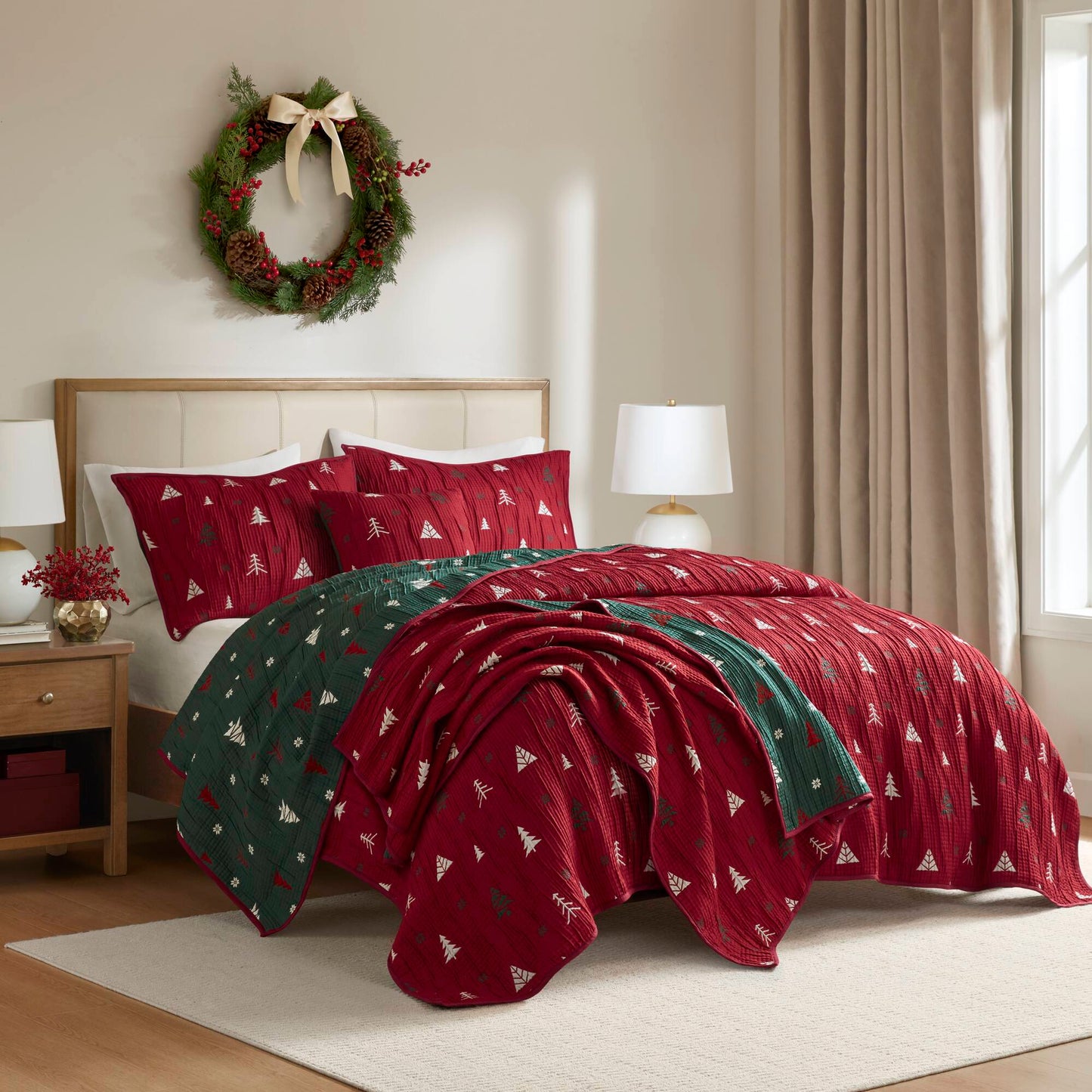 Winter Reversible Christmas Throw Set