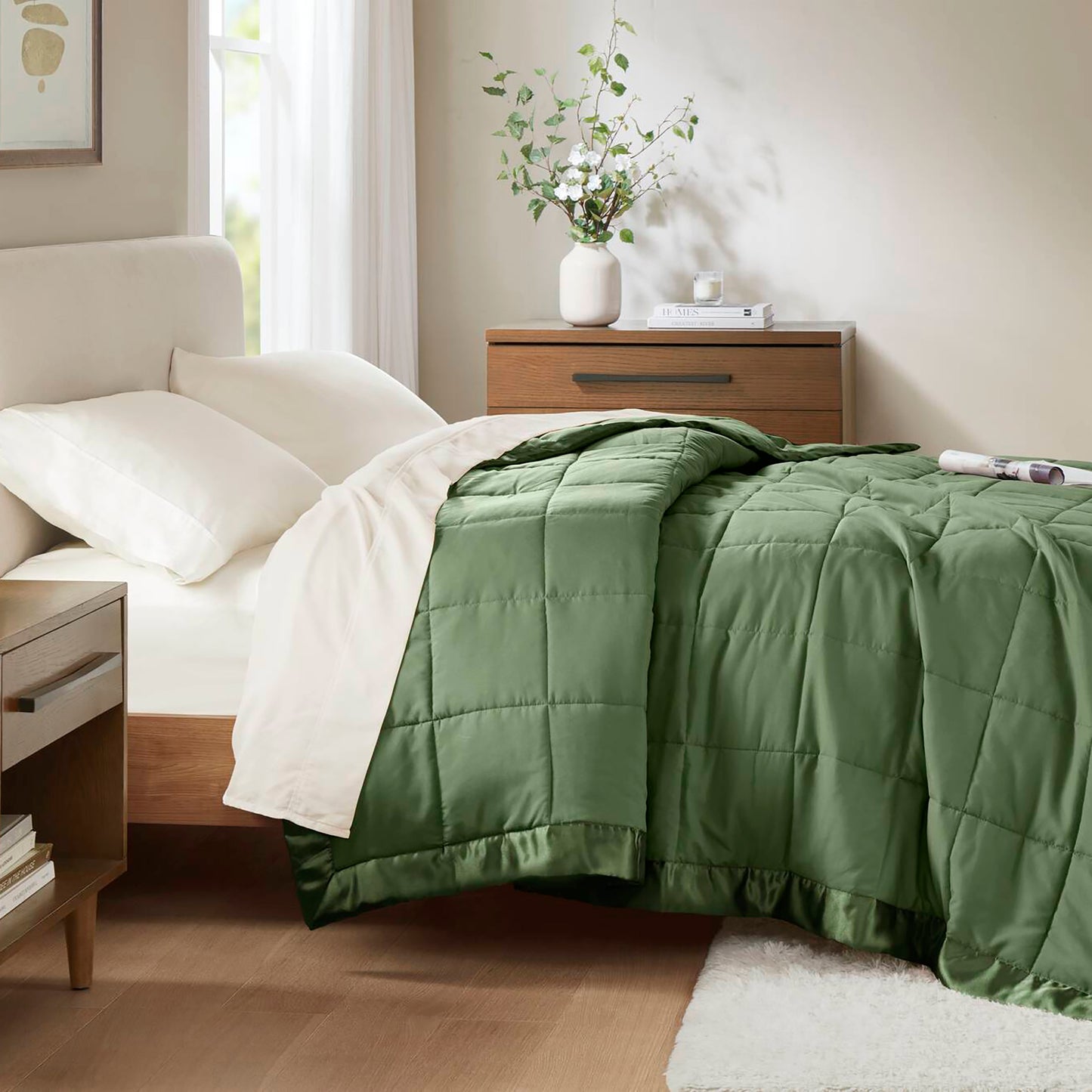 Windom Lightweight Down Alternative Blanket with Satin Trim