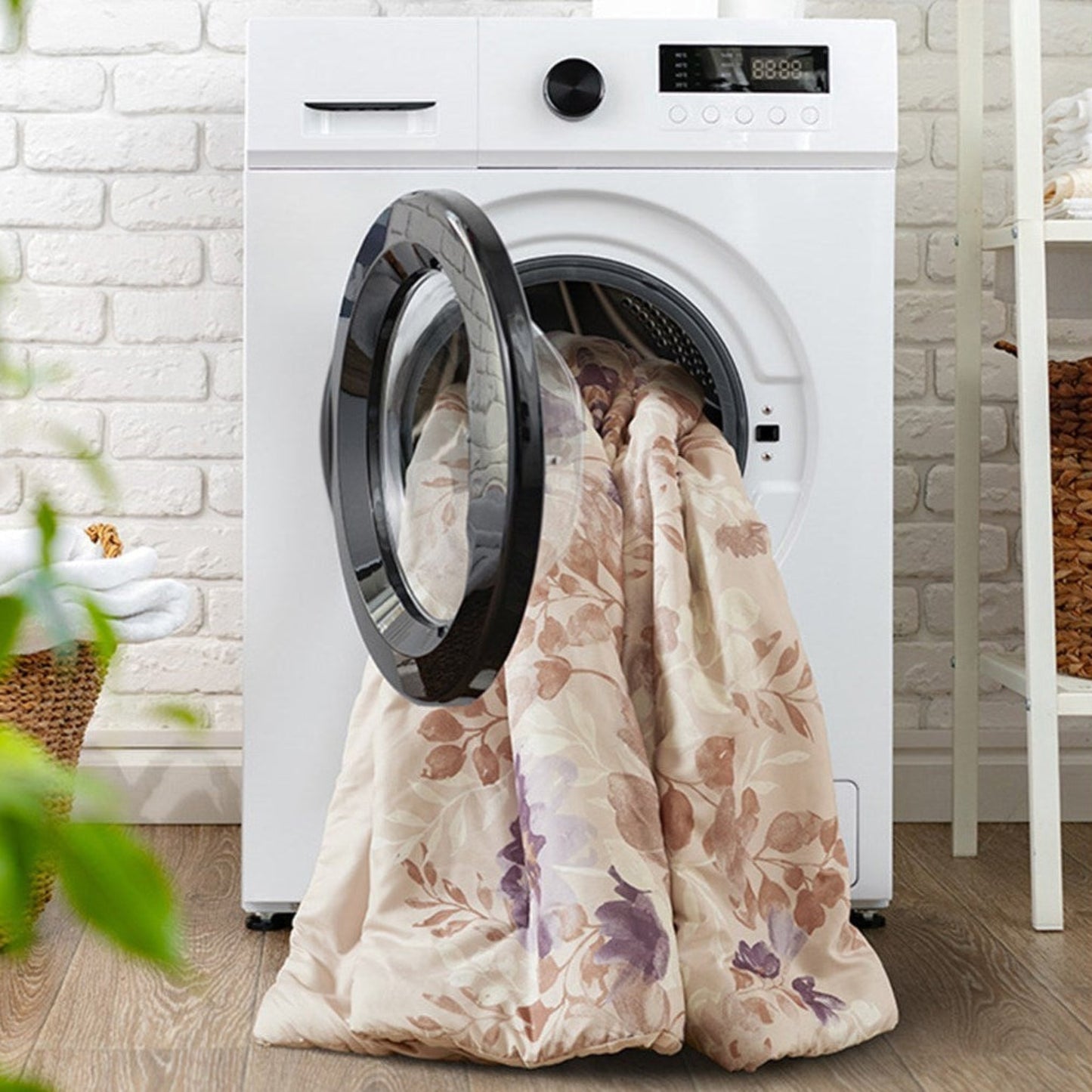 Luna Floral Comforter Set with Bed Sheets