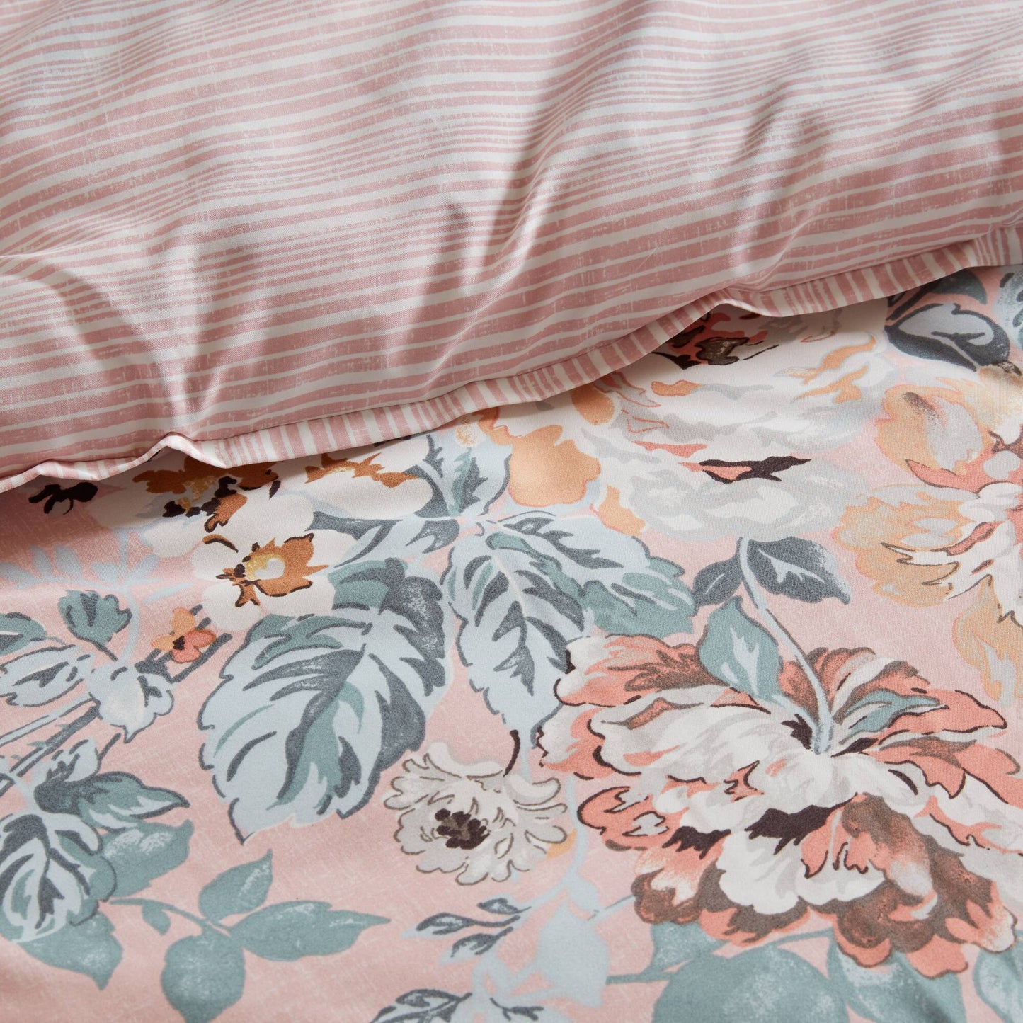 Heather 7 Piece Vintage-inspired Collection floral print