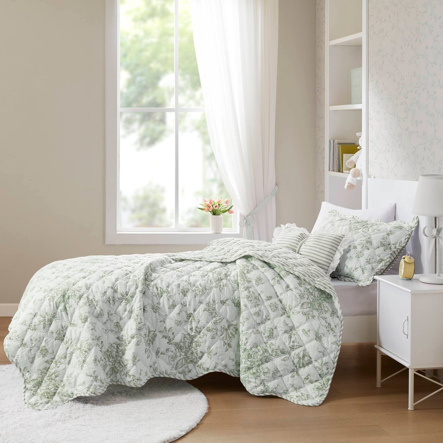 Adele 3 Pieces  Quilt Set with Decorative Pillow