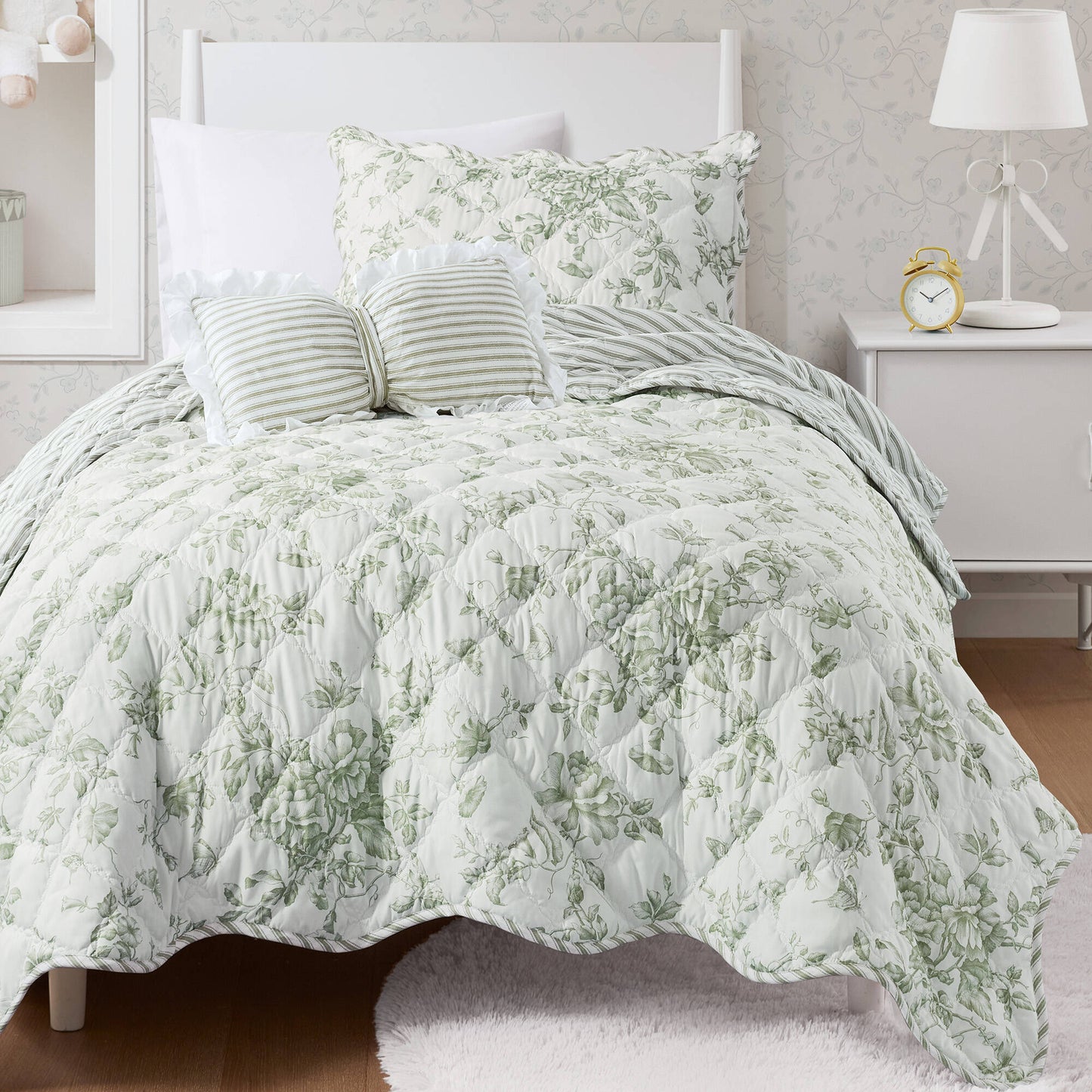 Adele 3 Pieces  Quilt Set with Decorative Pillow