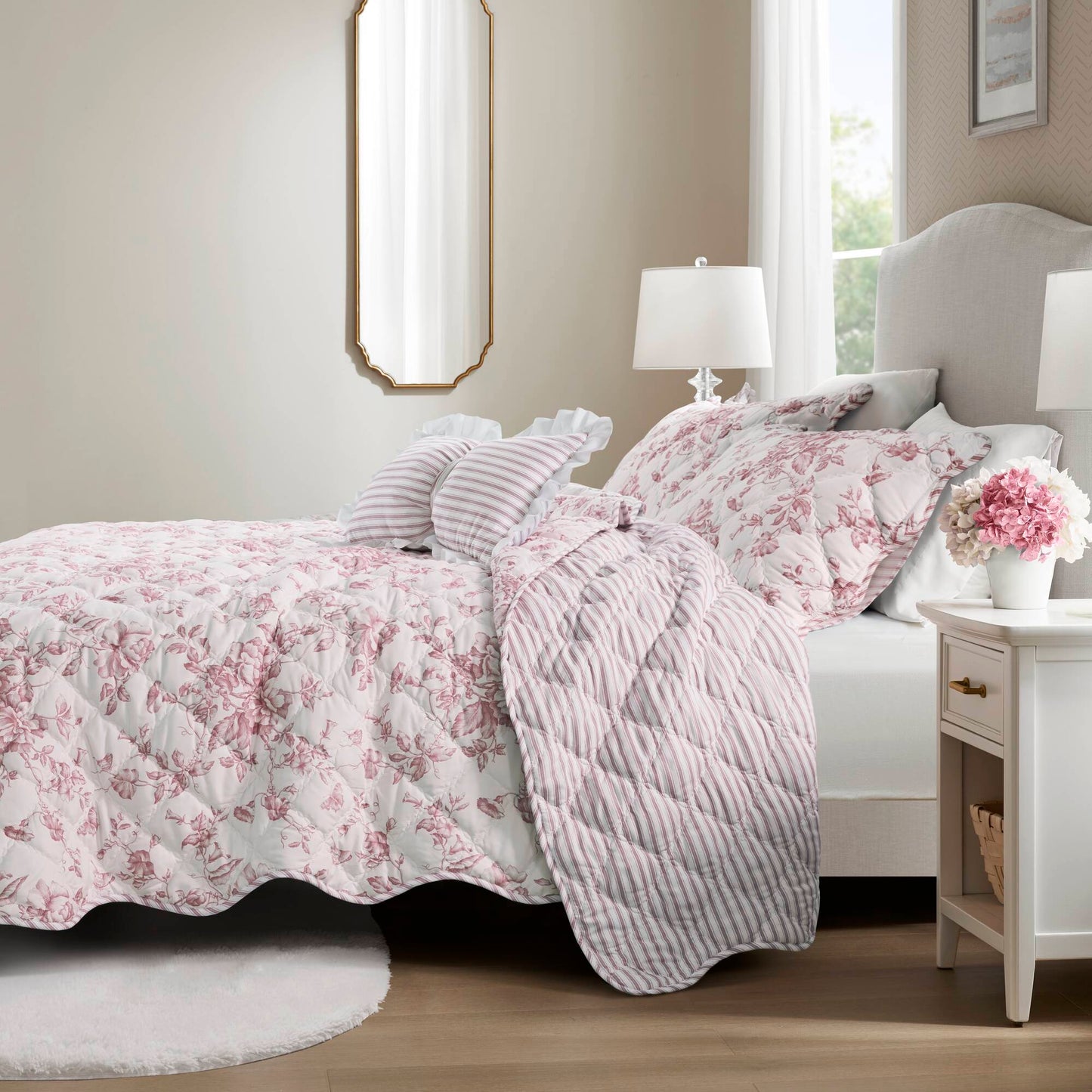 Adele 3 Pieces  Quilt Set with Decorative Pillow