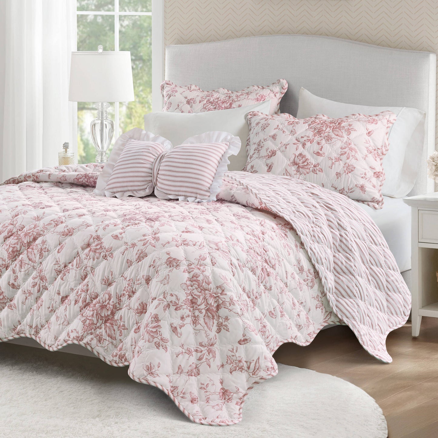 Adele 3 Pieces  Quilt Set with Decorative Pillow