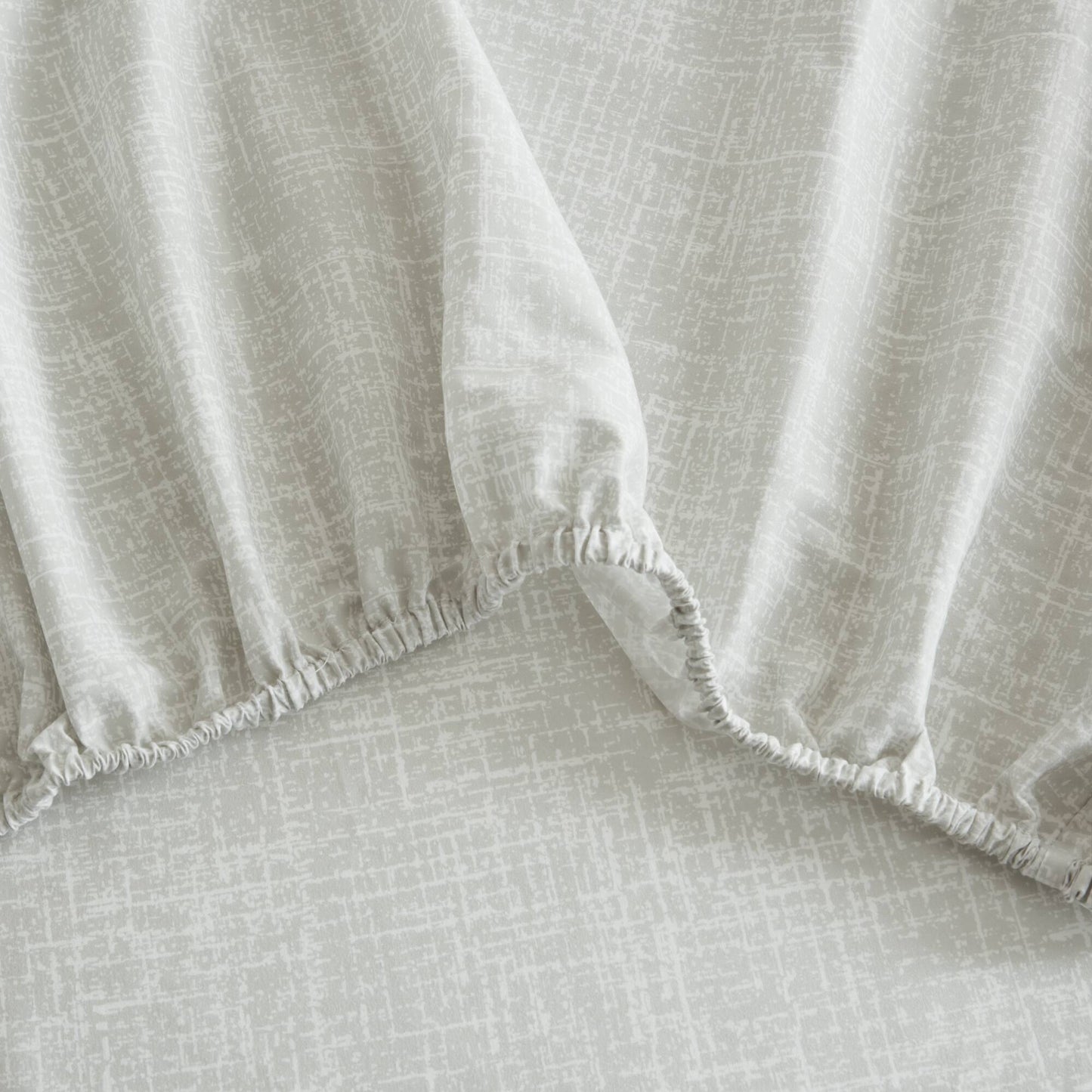 Nixon 5 Pieces Comforter Set with Sheet Set