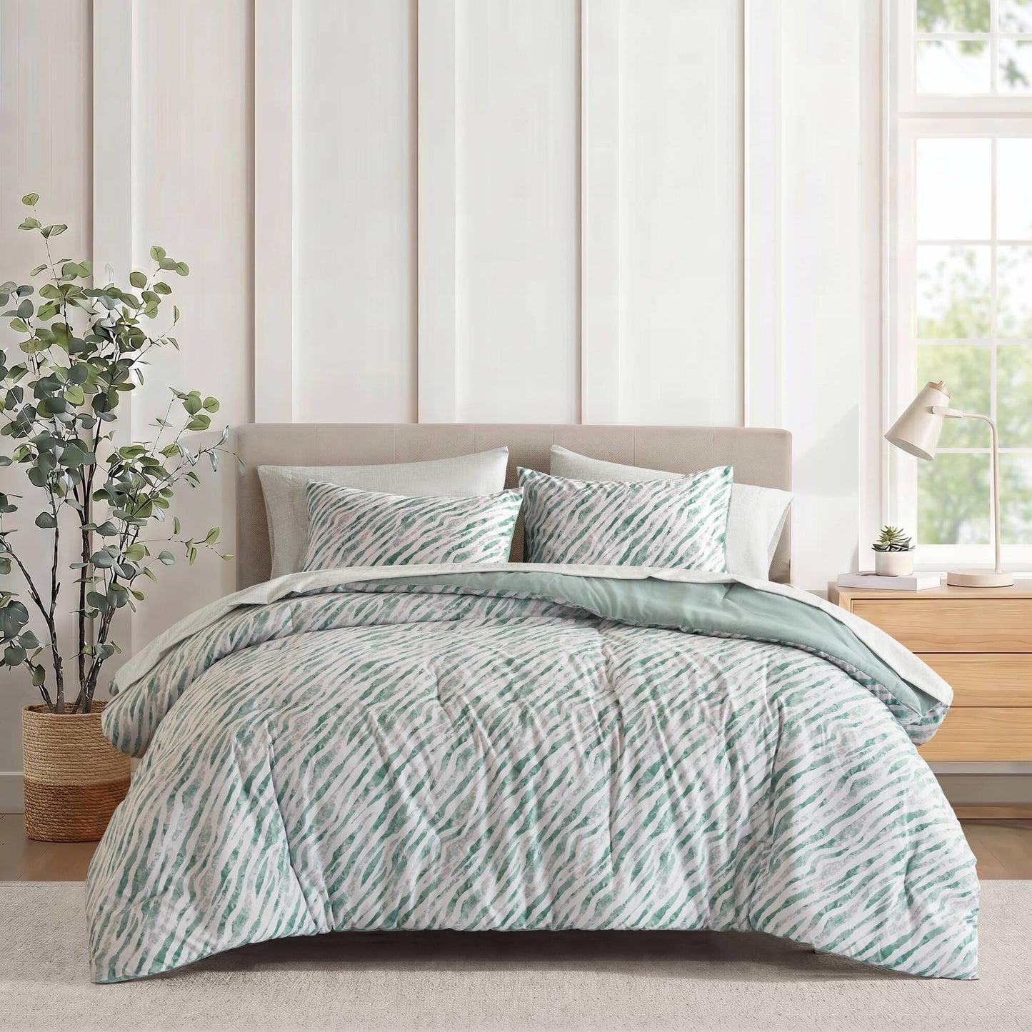 Nixon 5 Pieces Comforter Set with Sheet Set