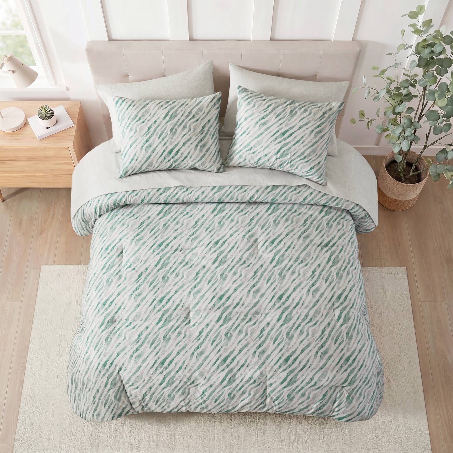 Nixon 5 Pieces Comforter Set with Sheet Set