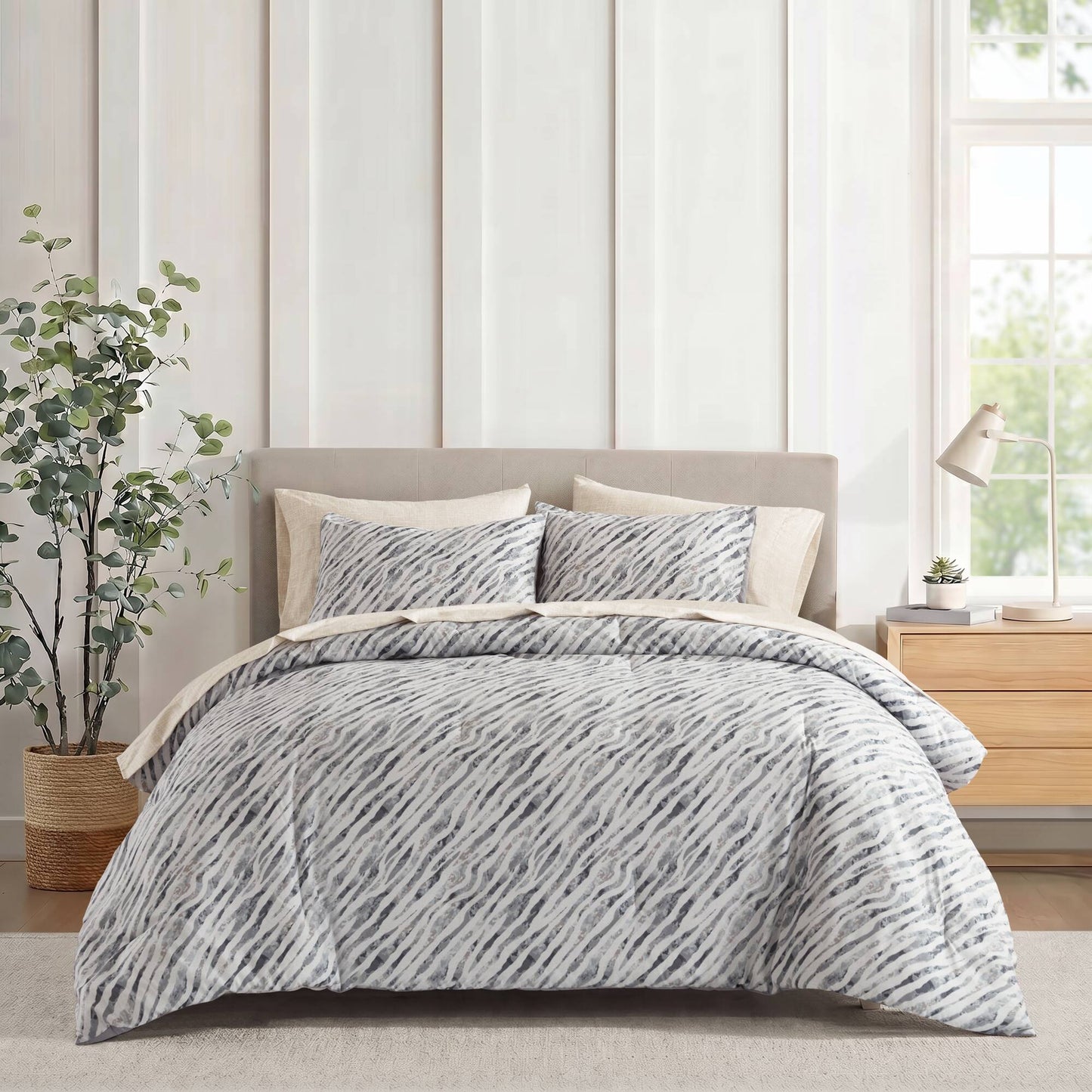 Nixon 5 Pieces Comforter Set with Sheet Set