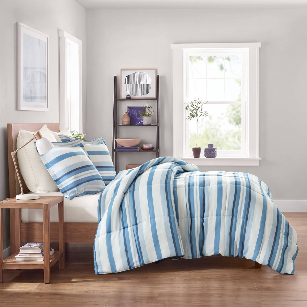 Parkston 3M Scotchgard Down Alternative All Season Comforter Set