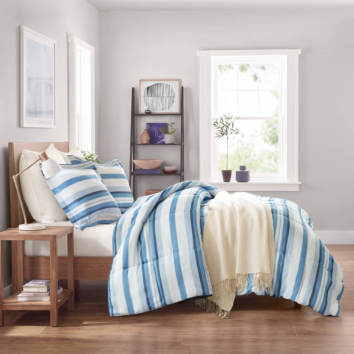 Parkston 3M Scotchgard Down Alternative All Season Comforter Set