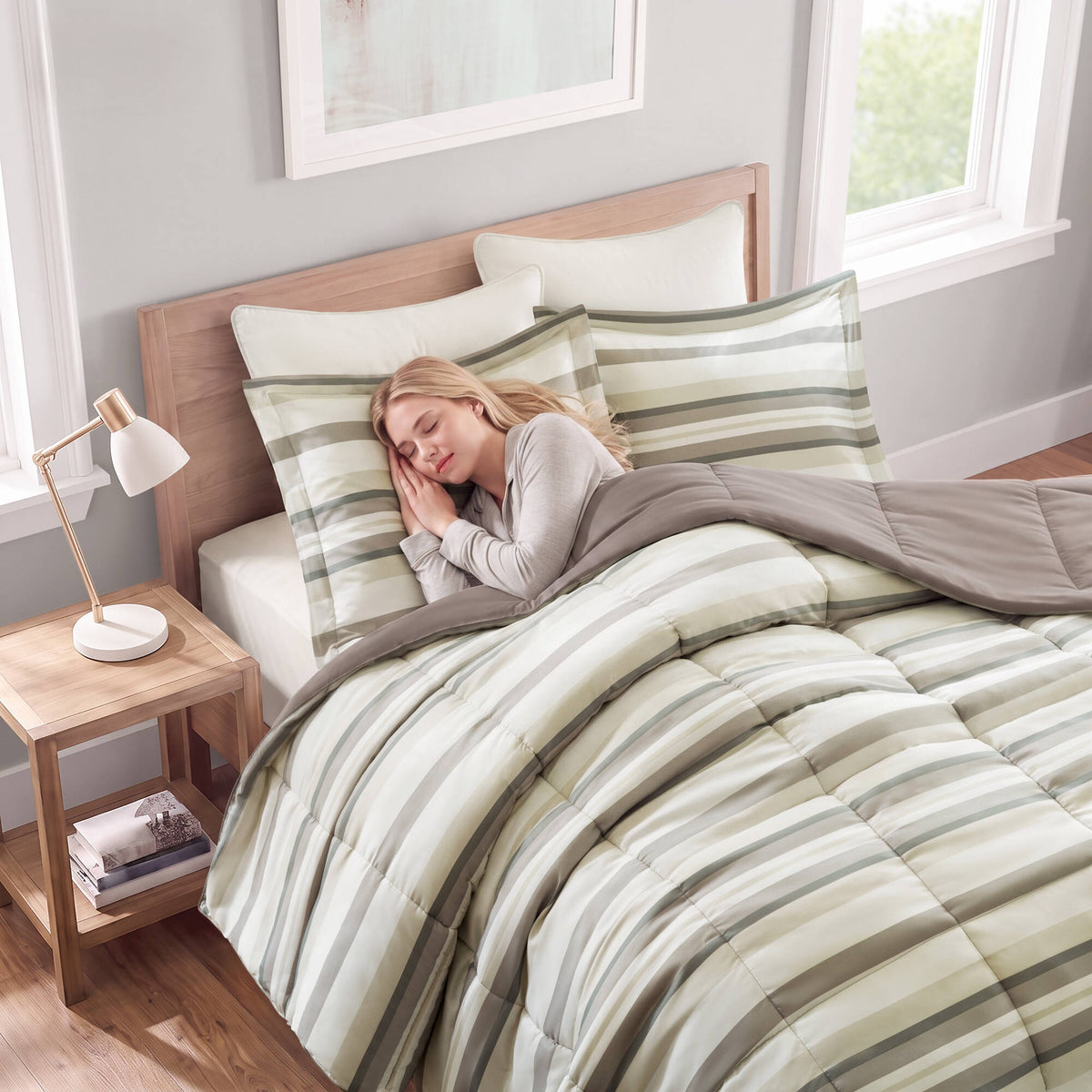 Parkston 3M Scotchgard Down Alternative All Season Comforter Set