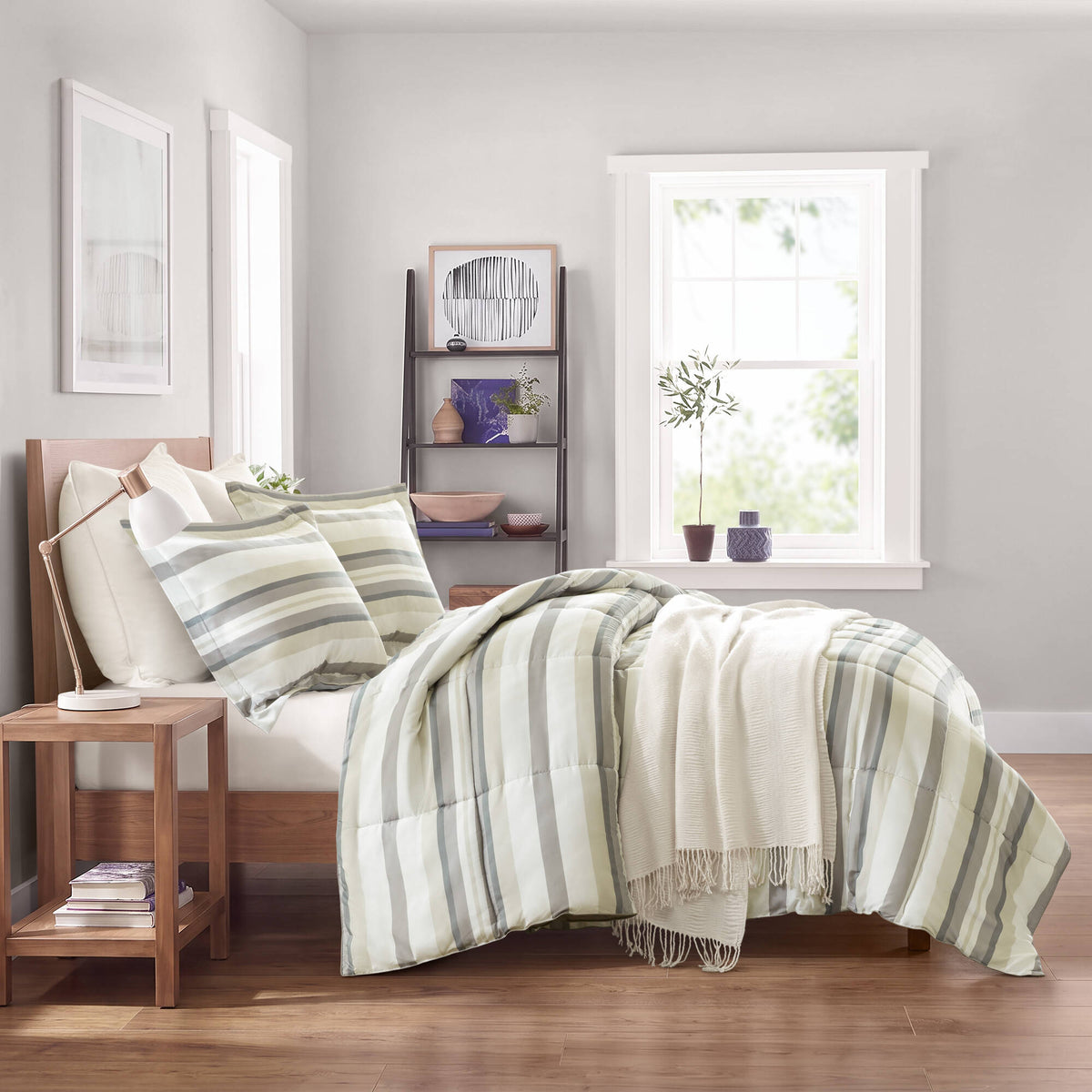 Parkston 3M Scotchgard Down Alternative All Season Comforter Set