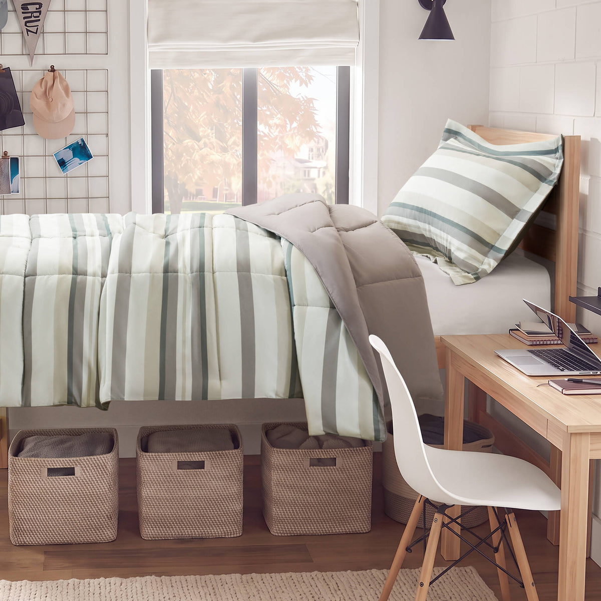 Parkston 3M Scotchgard Down Alternative All Season Comforter Set