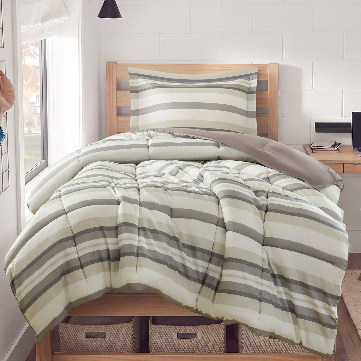 Parkston 3M Scotchgard Down Alternative All Season Comforter Set