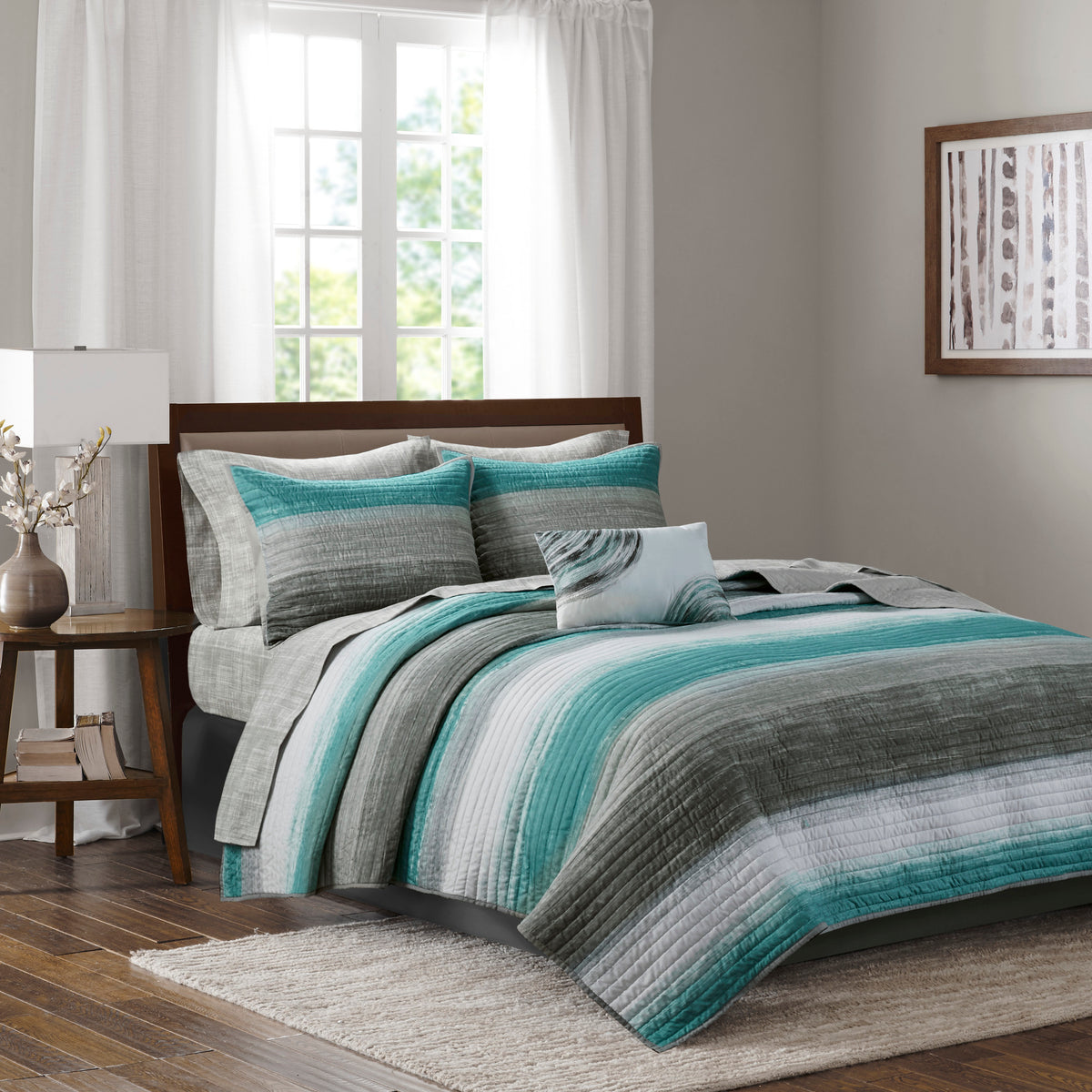 Saben Stripe Reversible 8-Piece Quilt Set with Cotton Bed Sheets Bed in a Bag