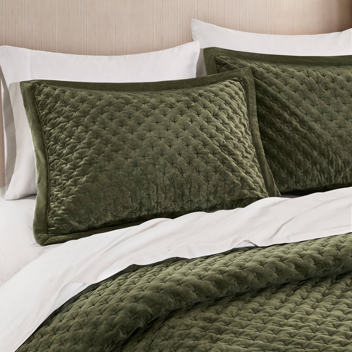 Charleston Velvet Coverlet Mini Set