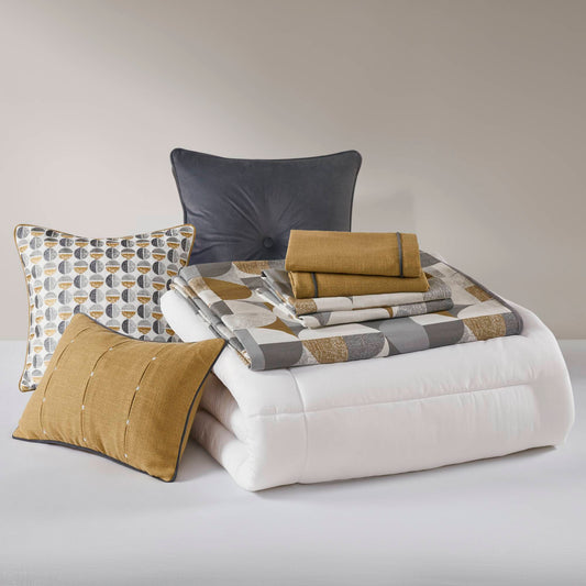Cirque Jacquard Oversized Duvet Cover Set with 300gsm Down-Alternative Comforter Insert
