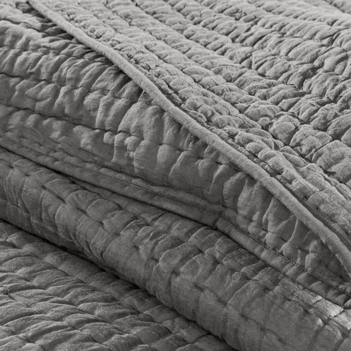 Serene 3 Piece Hand Quilted Cotton Quilt Set