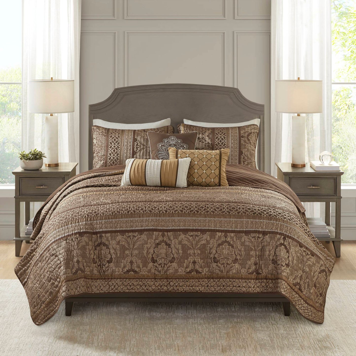 Bellagio 6-Piece Jacquard Quilt Set with Throw Pillows