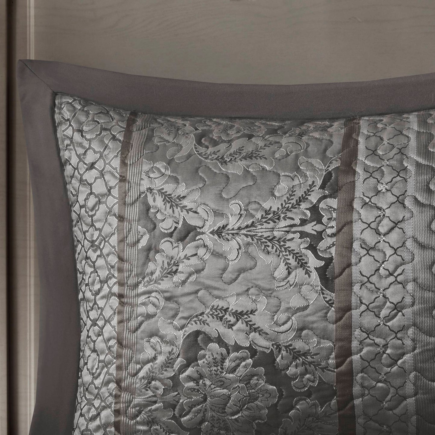 Bellagio 5 Piece Reversible Jacquard Bedspread Set