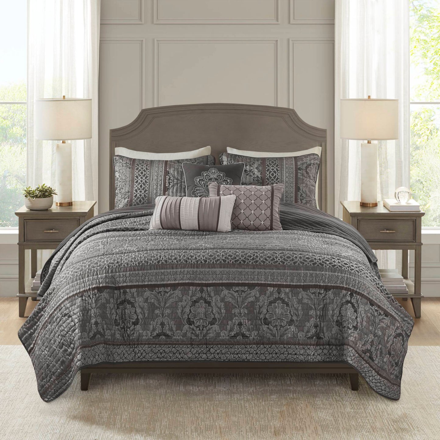 Bellagio 6-Piece Jacquard Quilt Set with Throw Pillows