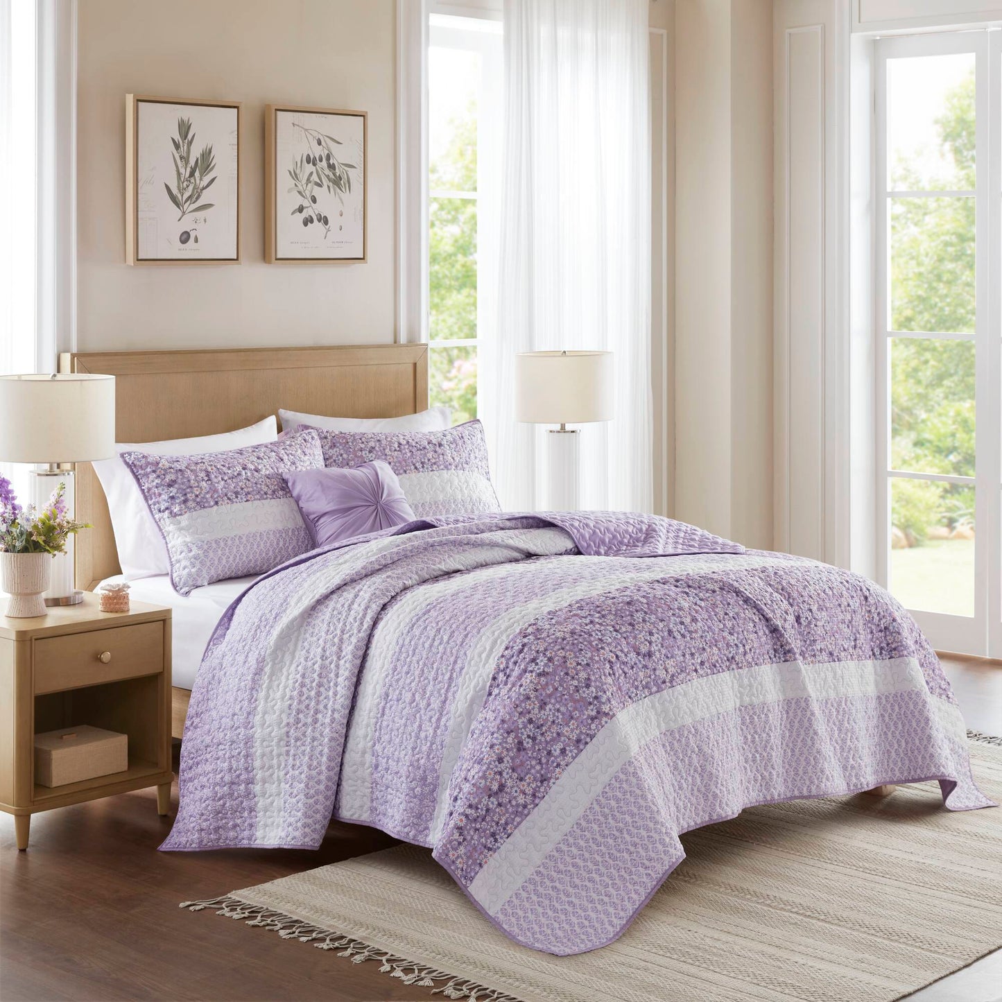 Caralie 4 Piece Seersucker Quilt Set with Throw