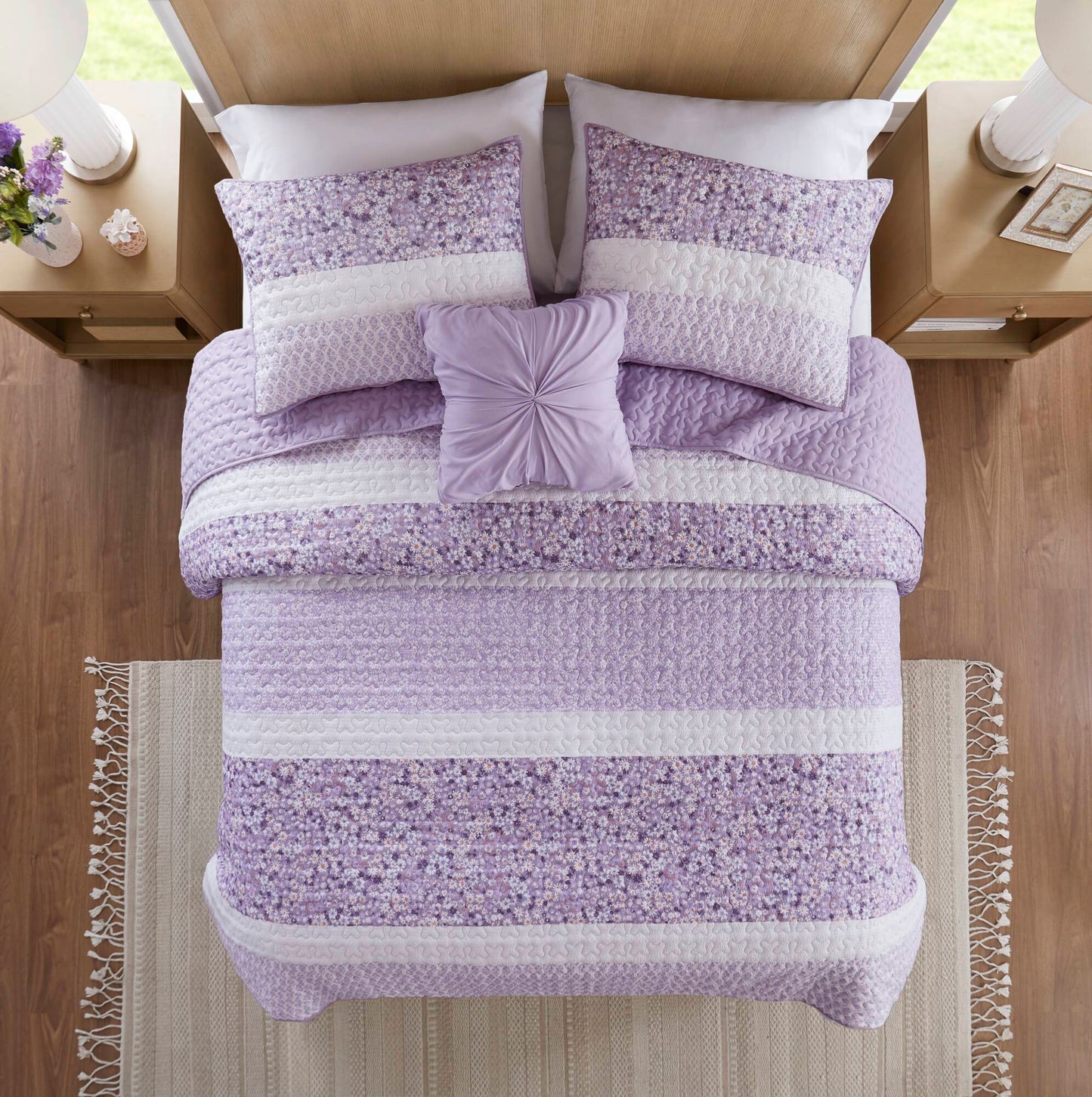 Caralie 4 Piece Seersucker Quilt Set with Throw