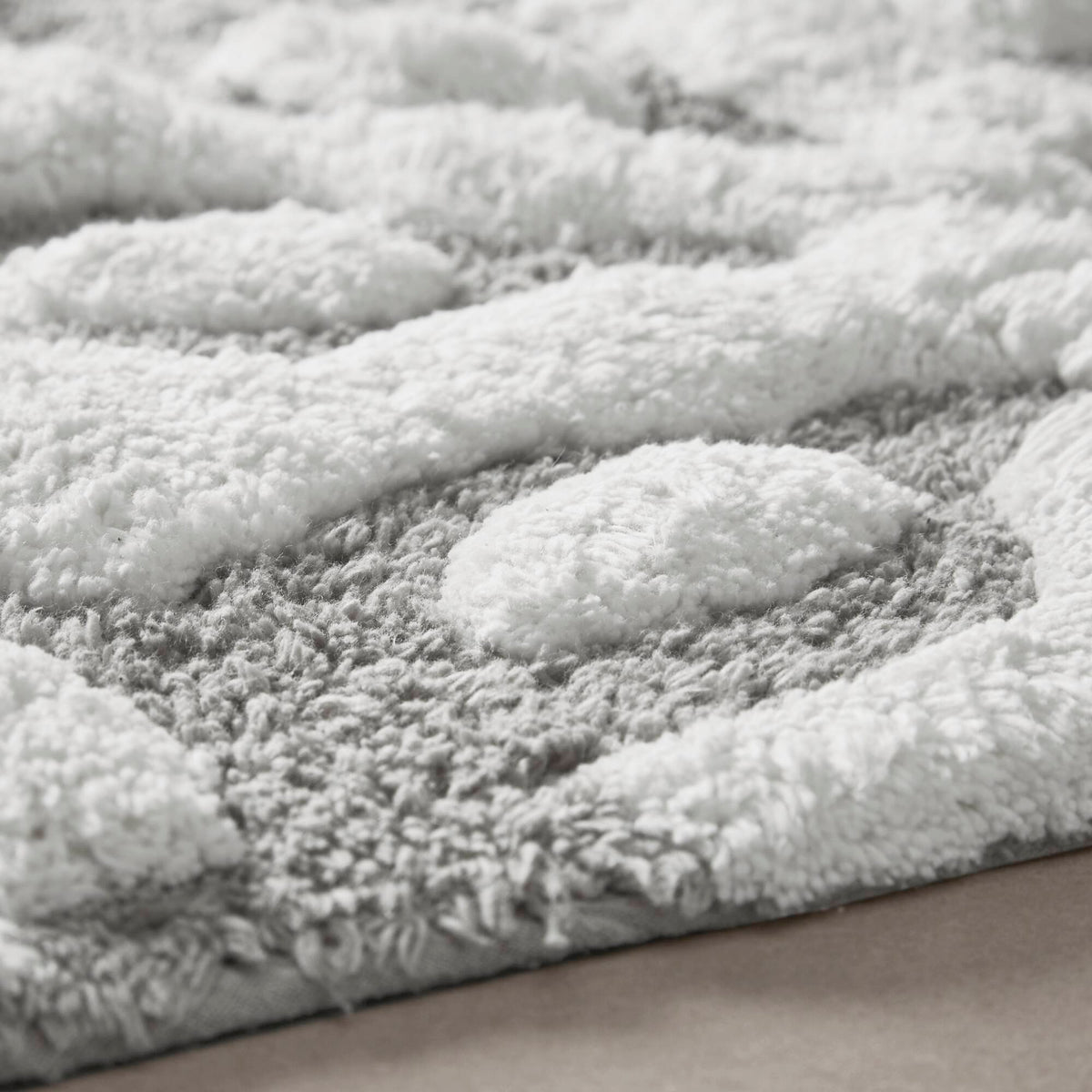 Casablanca Medallion Cotton Tufted Bath Rug