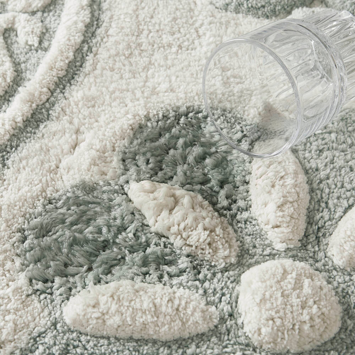 Casablanca Medallion Cotton Tufted Bath Rug