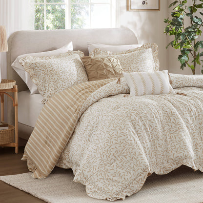 Darcy Cottage 5-Piece Botanical Print Comforter Set with Scalloped Edge