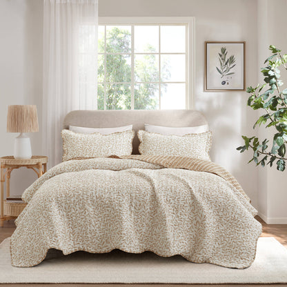 Darcy Cottage 3-Piece Botanical Print Quilt Set