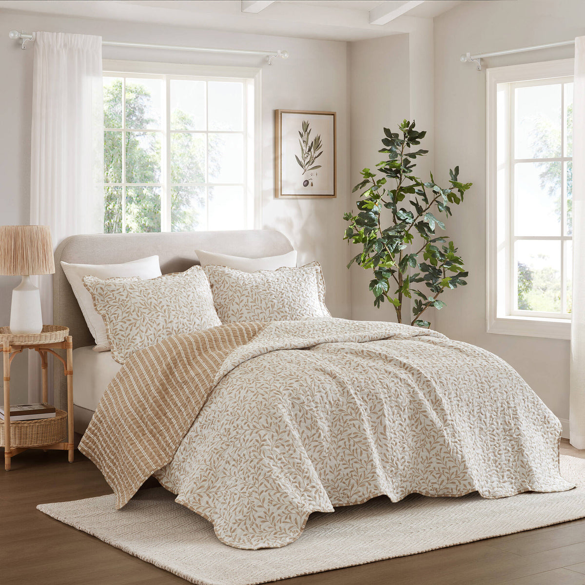 Darcy Cottage 3-Piece Botanical Print Quilt Set