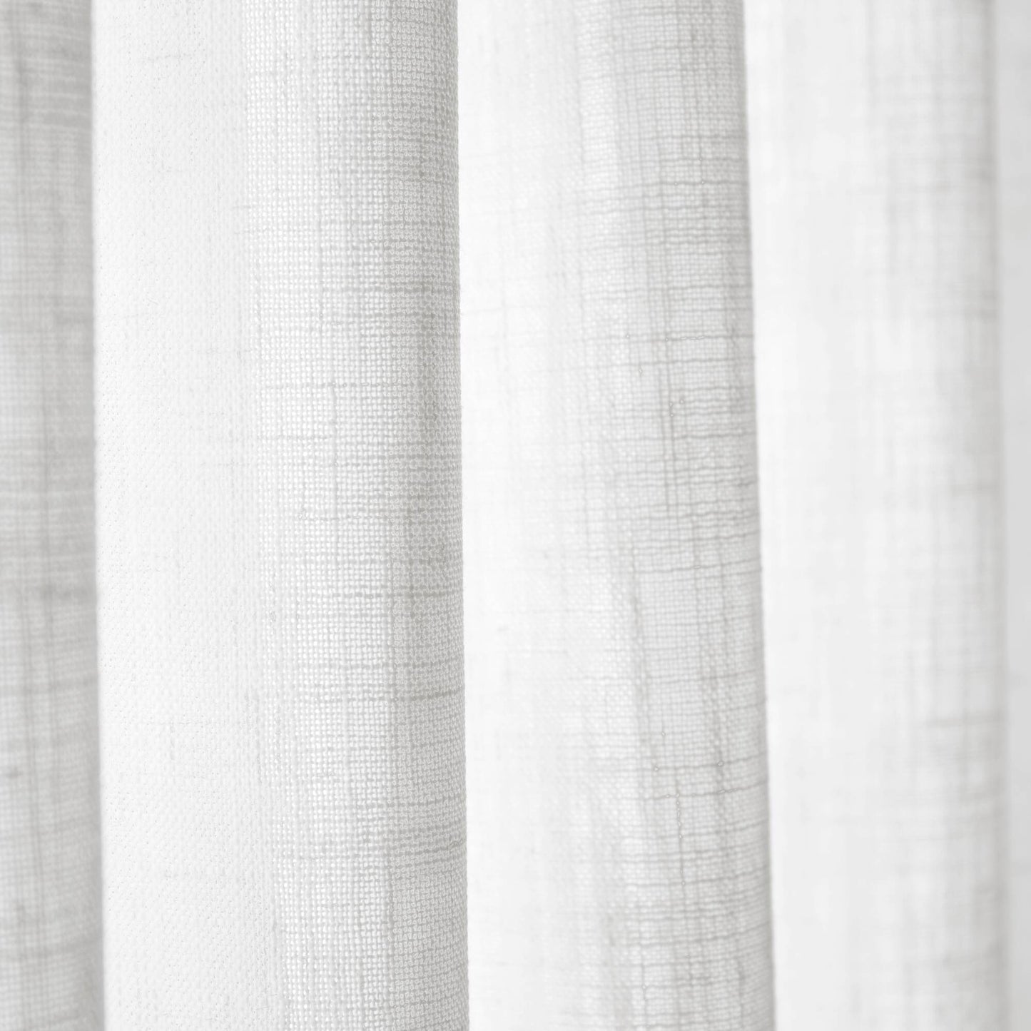 Emery 300gsm Poly Linen with 7 Pinch Pleat per Piece