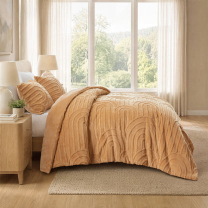 Jacquard Sherpa Arch-Patterned Plush Comforter Set