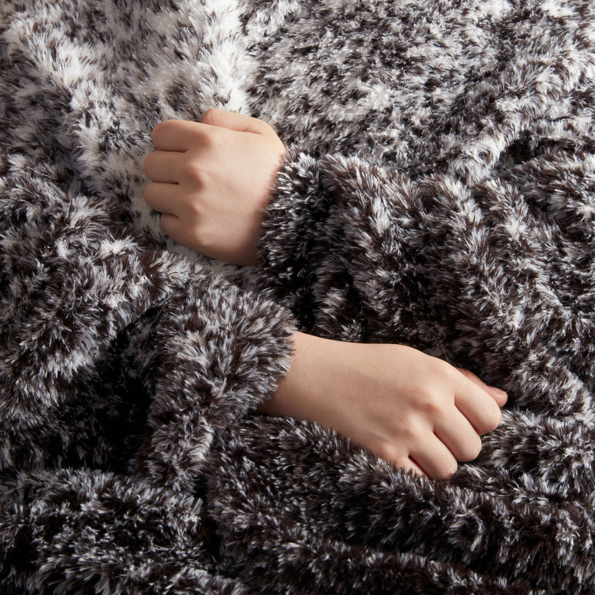 Ombre Knit Faux Fur Gradient Throw