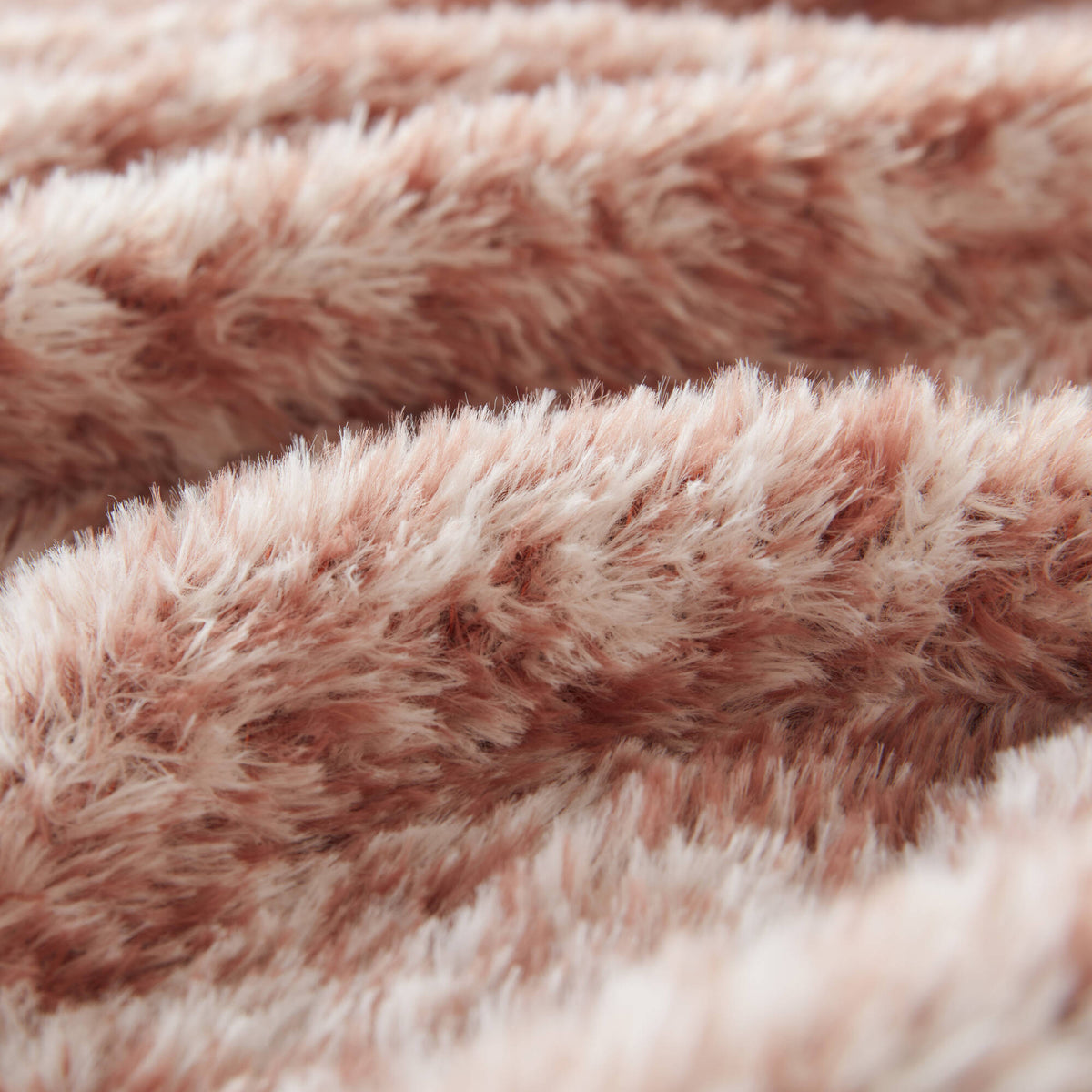 Ombre Knit Faux Fur Gradient Throw
