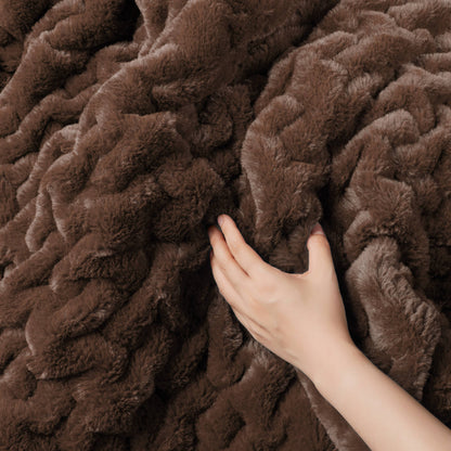 Ultra Soft Ruched Faux Fur Throw Blanket