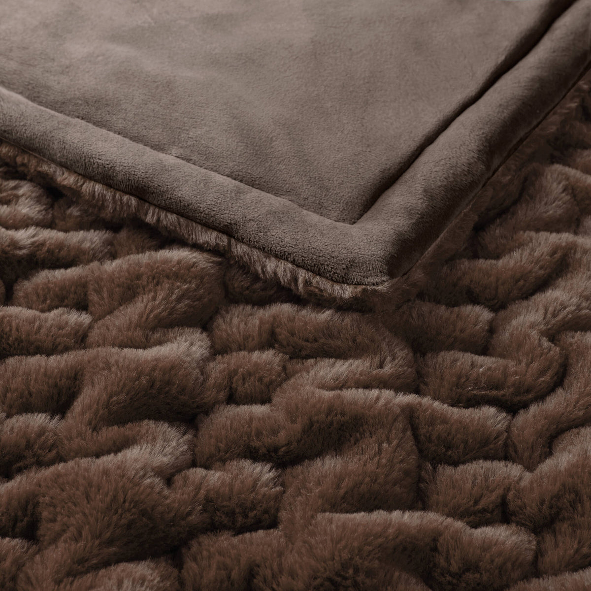 Ultra Soft Ruched Faux Fur Throw Blanket