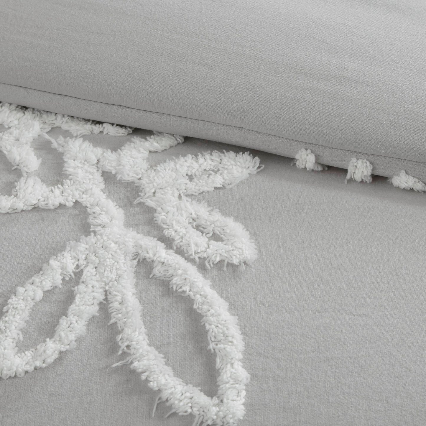 Veronica 3 Piece Tufted Cotton Chenille Floral Comforter Set