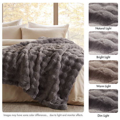 Vivienne Luxury Faux Fur Throw