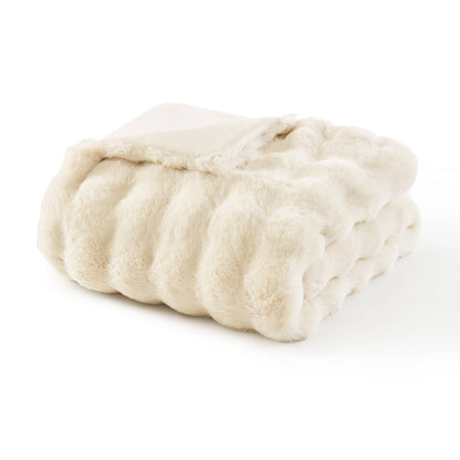 Vivienne Luxury Faux Fur Throw