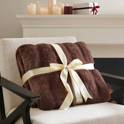 Vivienne Luxury Faux Fur Throw