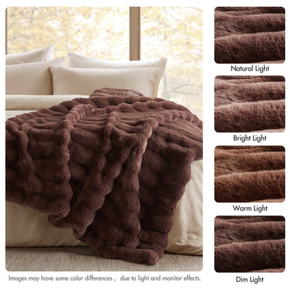 Vivienne Luxury Faux Fur Throw