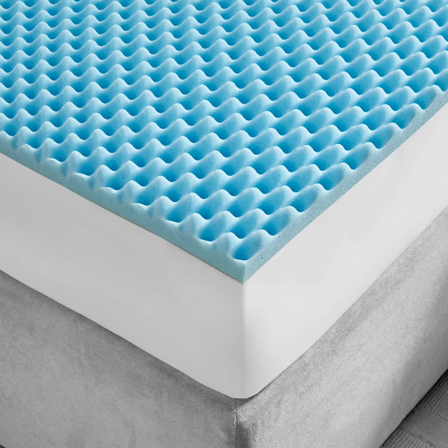 1.5" Gel Memory Foam All Season Reversible Hypoallergenic 1.5" Cooling Mattress Topper