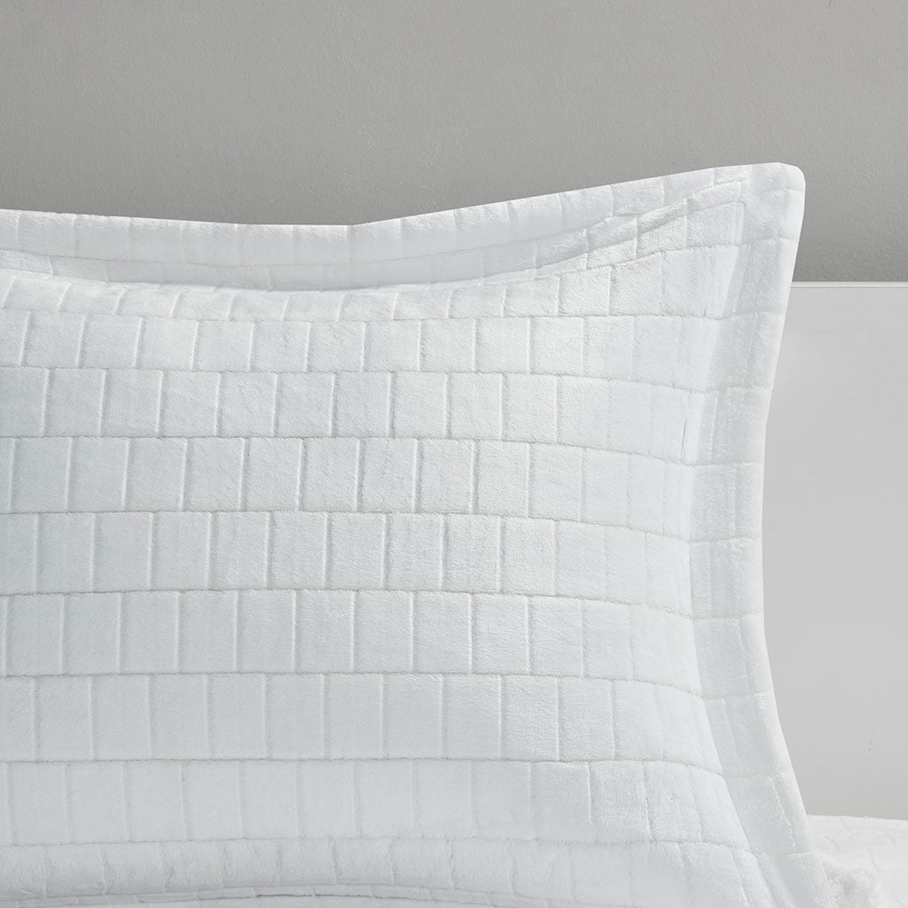 Laurie Plush to Sherpa Comforter Set