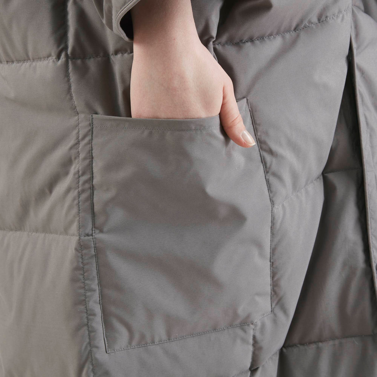 Hadly Wearable Multipurpose Throw