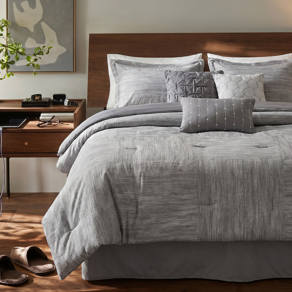 Walter 7-Piece Printed Seersucker Comforter Set with Decorative Pillow