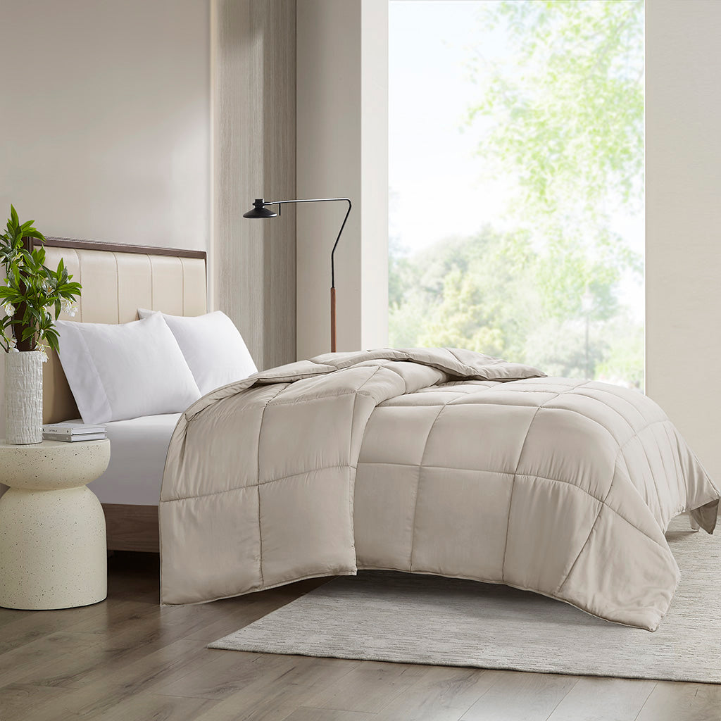 Madison Park 300 Thread Count Cotton Shell Luxury Down Alternative Comforter