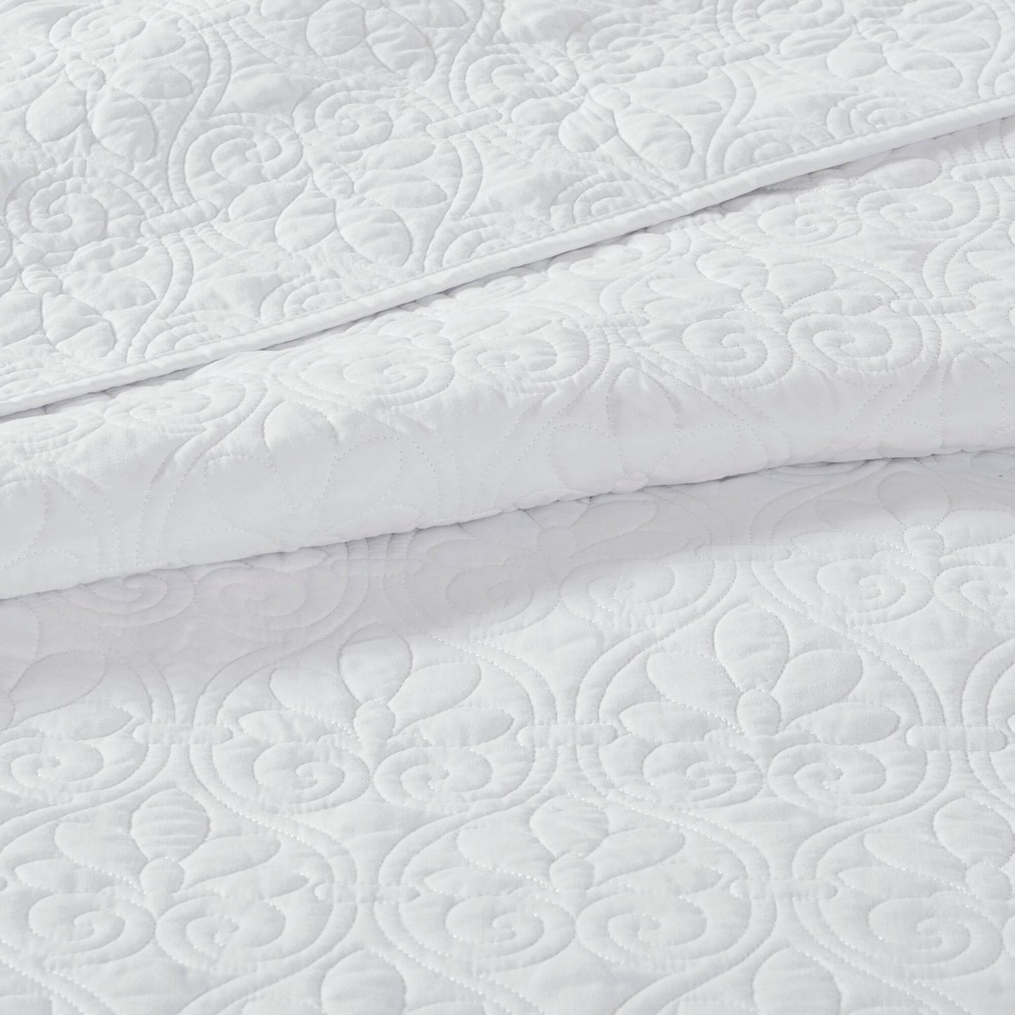 Madison Park 3 Piece Reversible Quilt Set