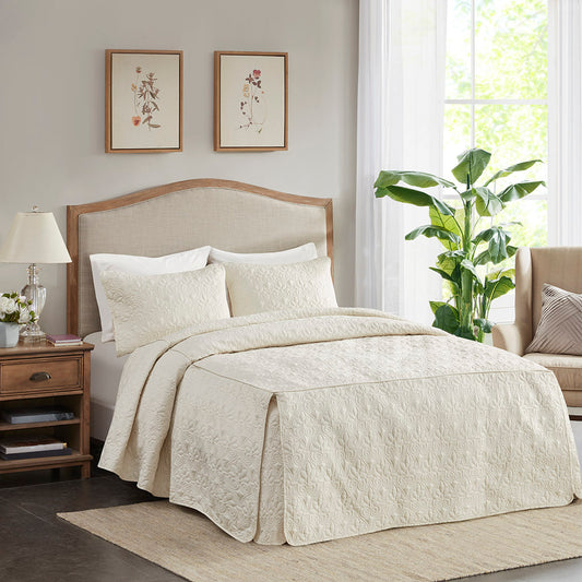 Madison Park 3 Piece Split Corner Pleated Quilted Bedspread